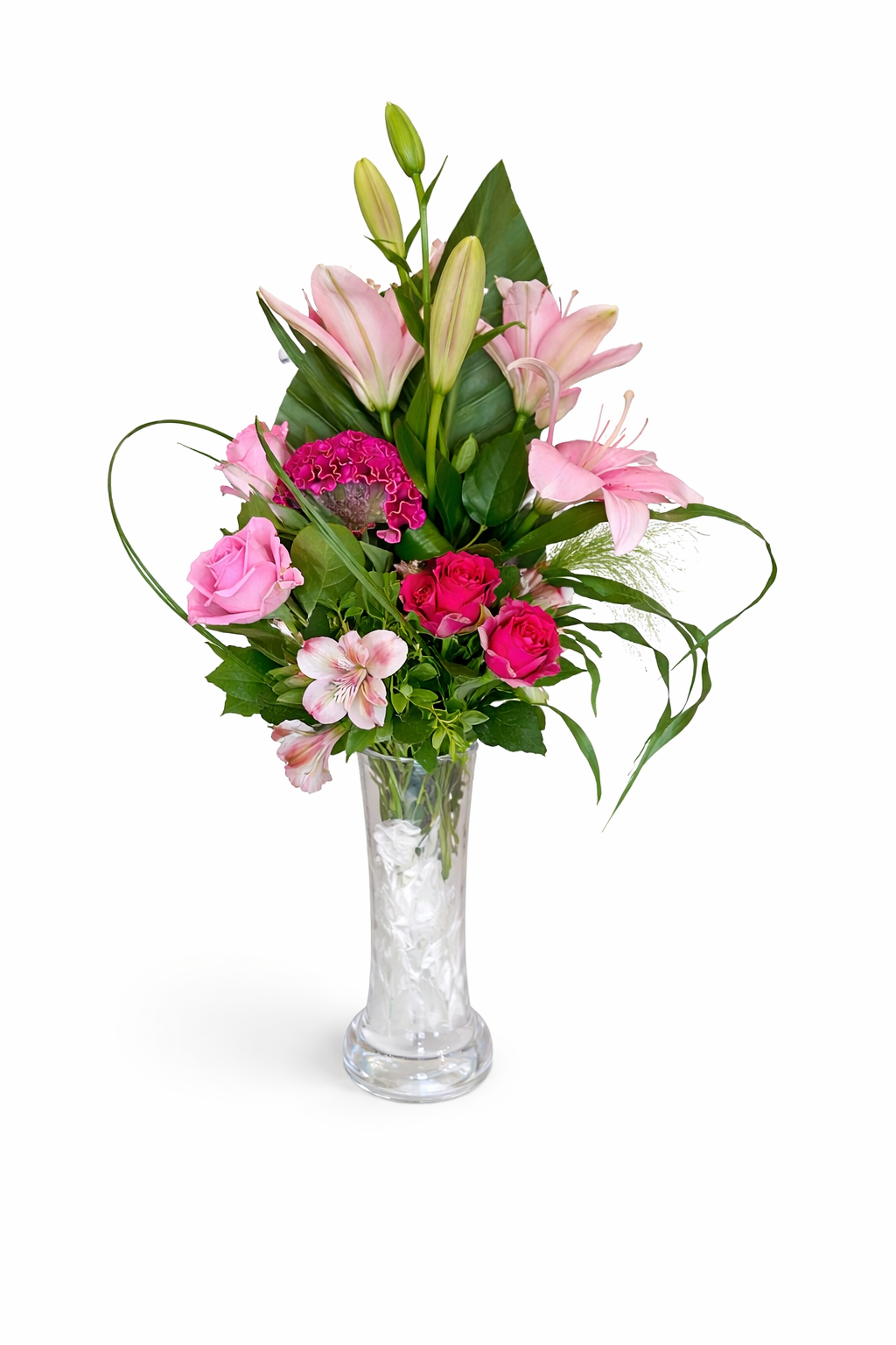 Elegant blomsterbukett med rosa rosor, liljor och säsongsblommor